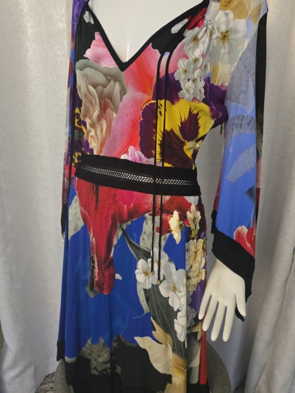 Roberto Cavalli Floral Stretch V Neck Tie Blue Black Dress Bell Sleeves 46 1 M